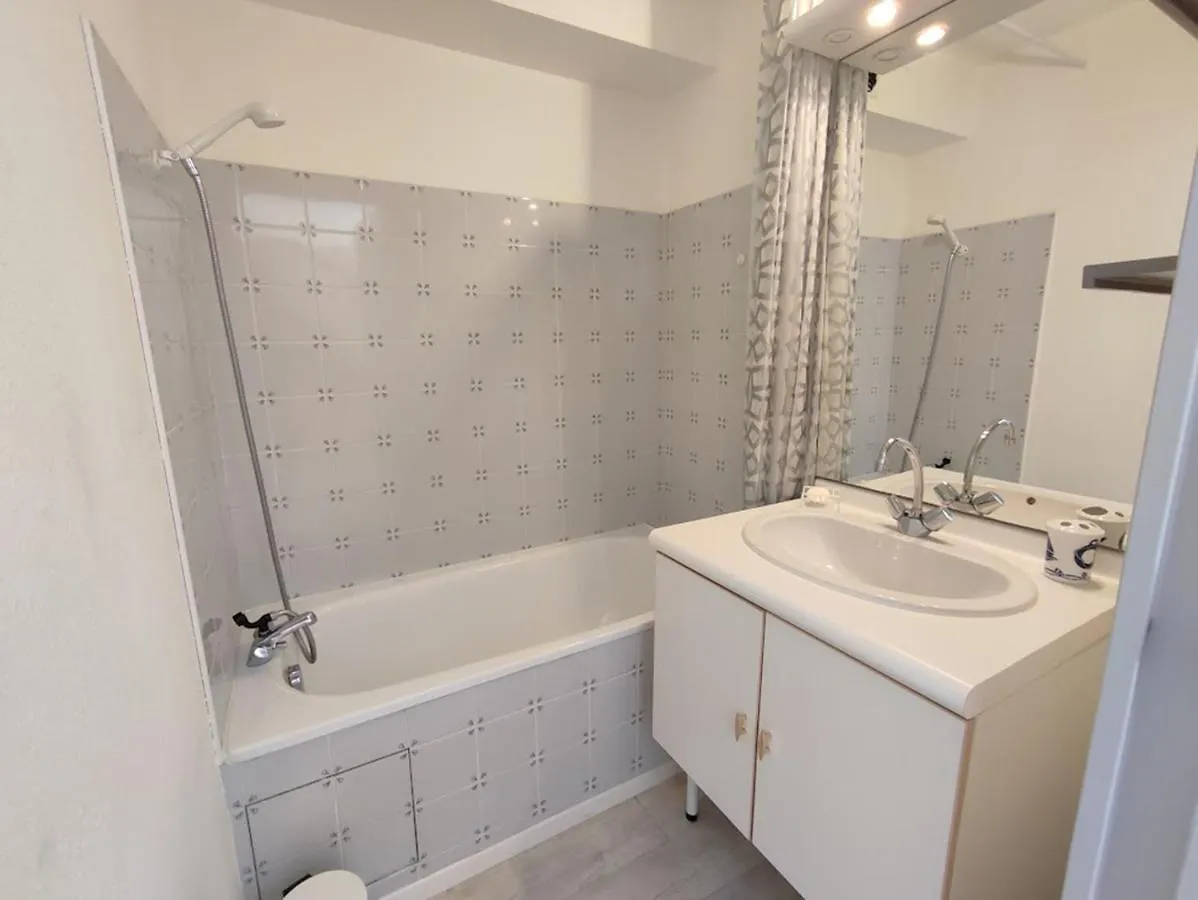 Le Marmandais, T3 Lumineux Duplex, Balcon, Parking, Wifi, Proche Thermes, Ascenseur, 4 Personnes Bagnères-de-Luchon Apartamento