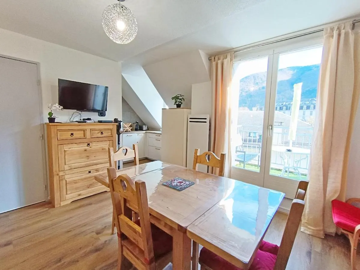 Apartamento Le Marmandais, T3 Lumineux Duplex, Balcon, Parking, Wifi, Proche Thermes, Ascenseur, 4 Personnes Bagnères-de-Luchon