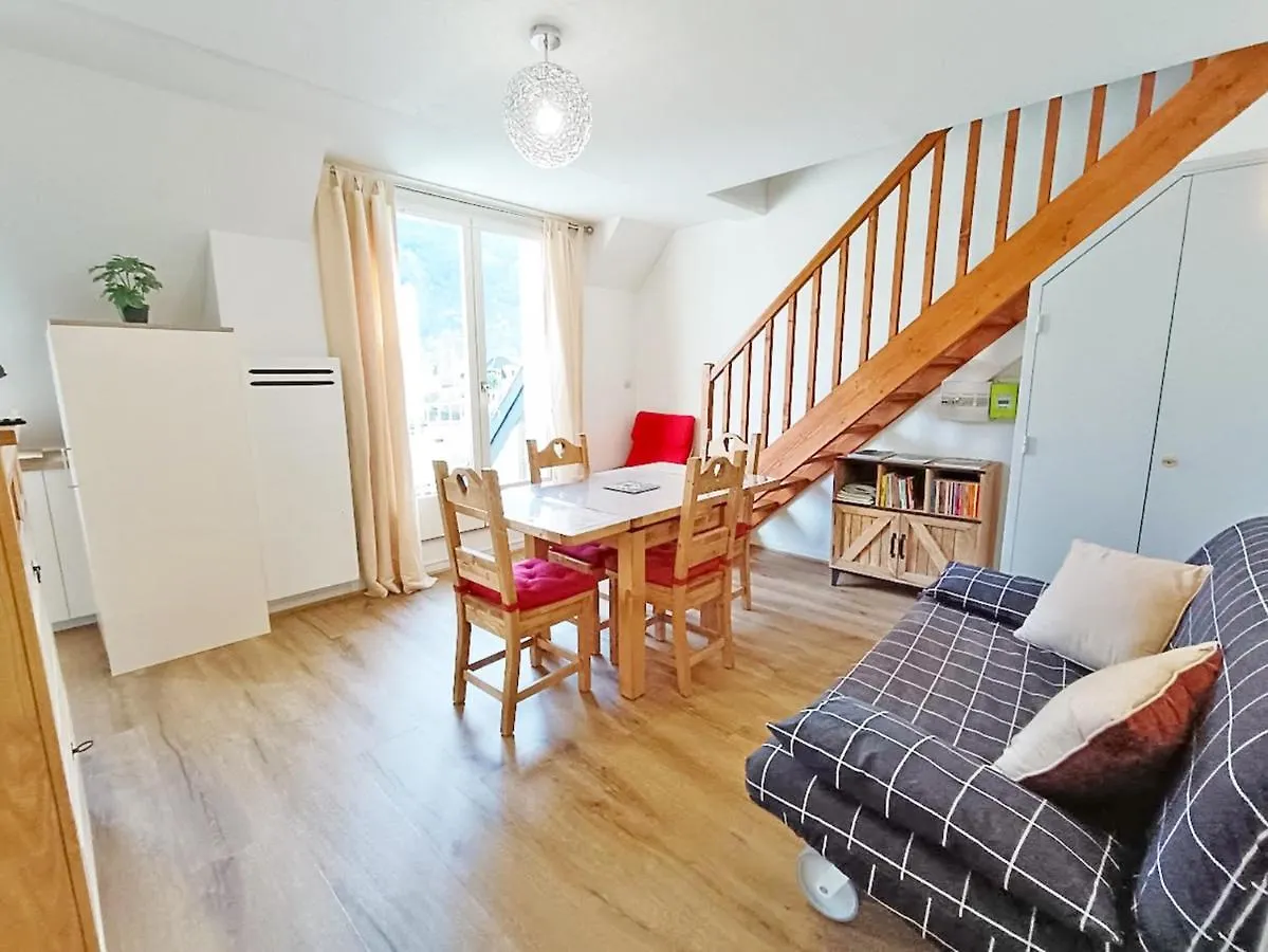 Le Marmandais, T3 Lumineux Duplex, Balcon, Parking, Wifi, Proche Thermes, Ascenseur, 4 Personnes Bagnères-de-Luchon